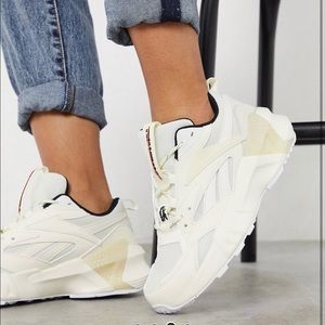 Reebok Aztrek Double Mix Low-Top Sneakers